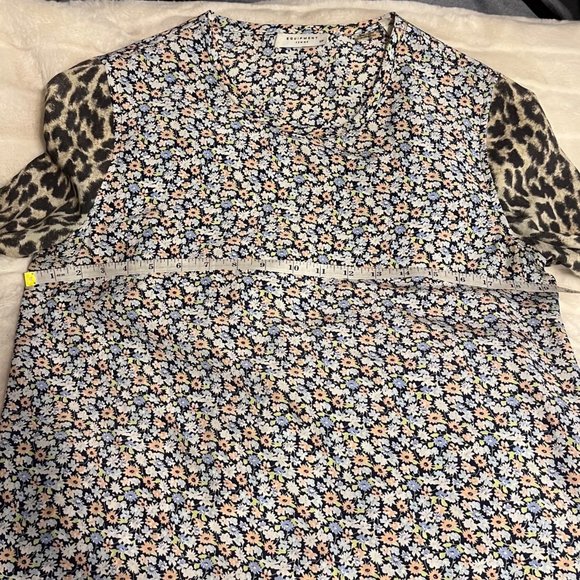 $250 Equipment Women’s Small Floral Leopard Silk Button Up Office Work Blouse - Picture 8 of 9
